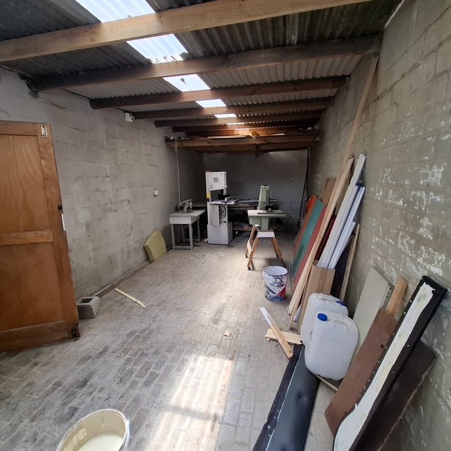 To Let commercial Property for Rent in Brackenfell Central Western Cape